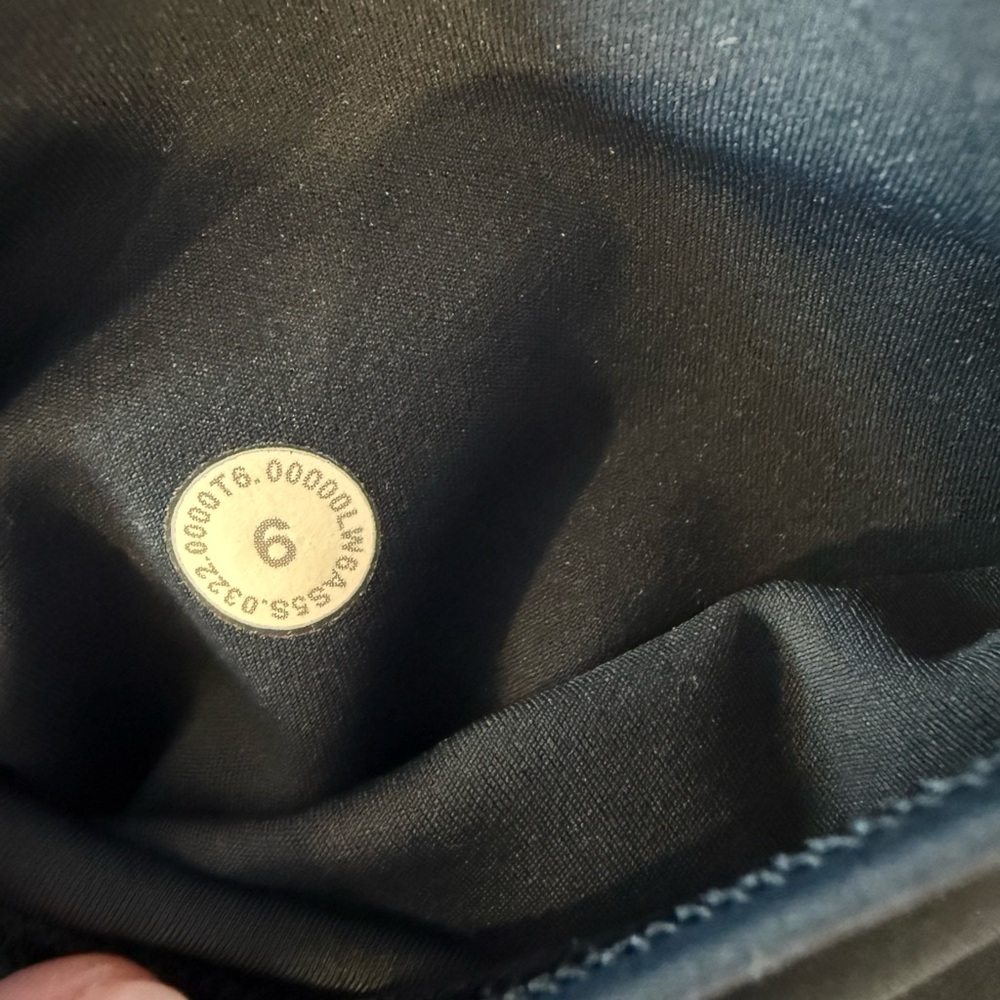 Lululemon fast and free, navy crop Leggings - Picture 5 of 5
